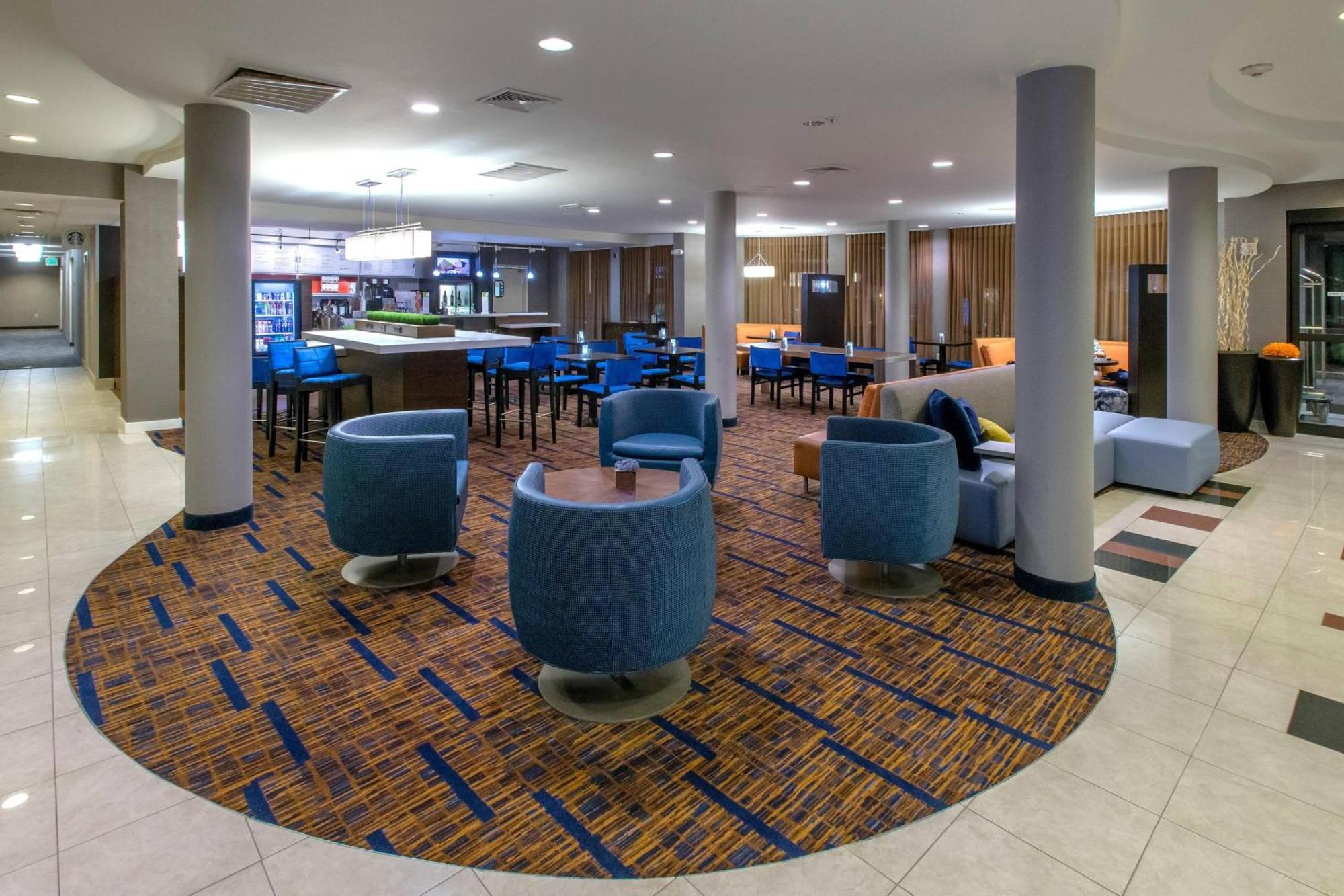 Courtyard By Marriott Albany Hotel Exterior foto